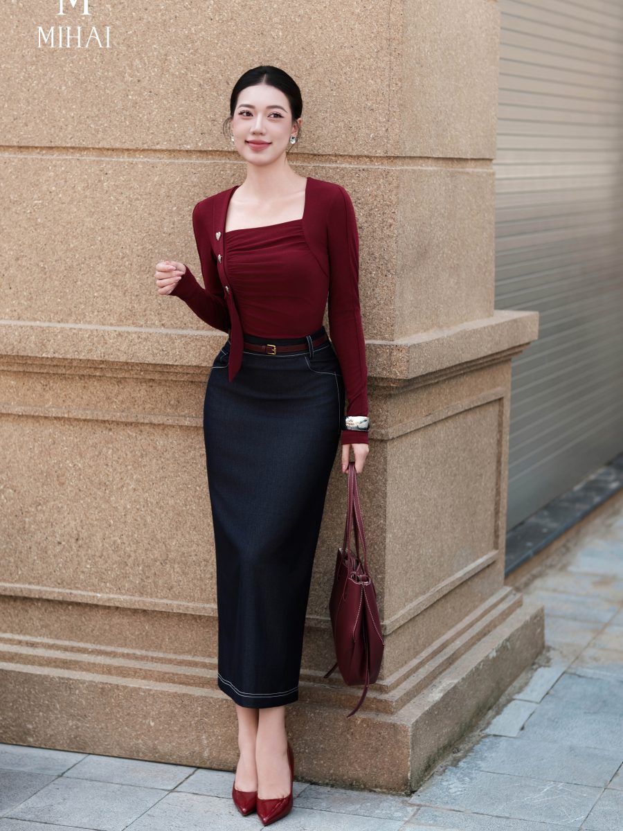 Áo Thun Đai Hở Cổ